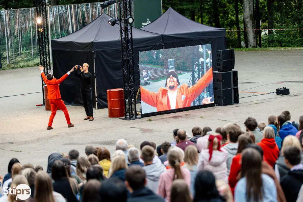 Led screen for events